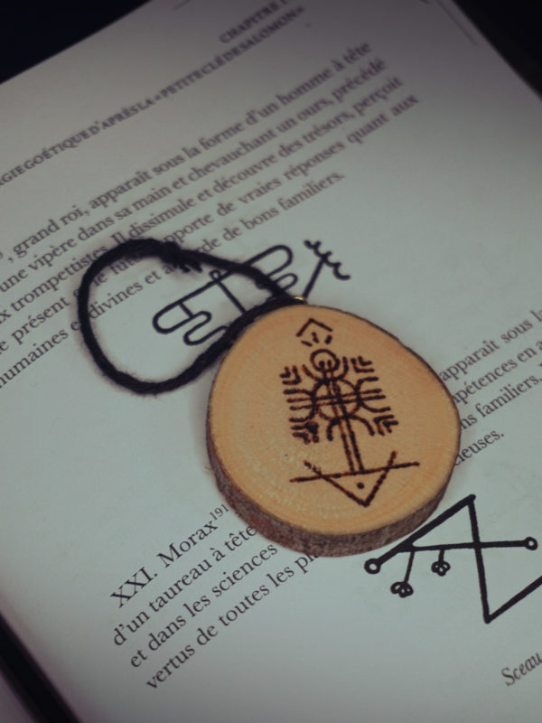Sigil personnalisé sur bois – Image 4