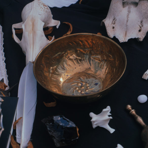 Bol à offrandes et rituels